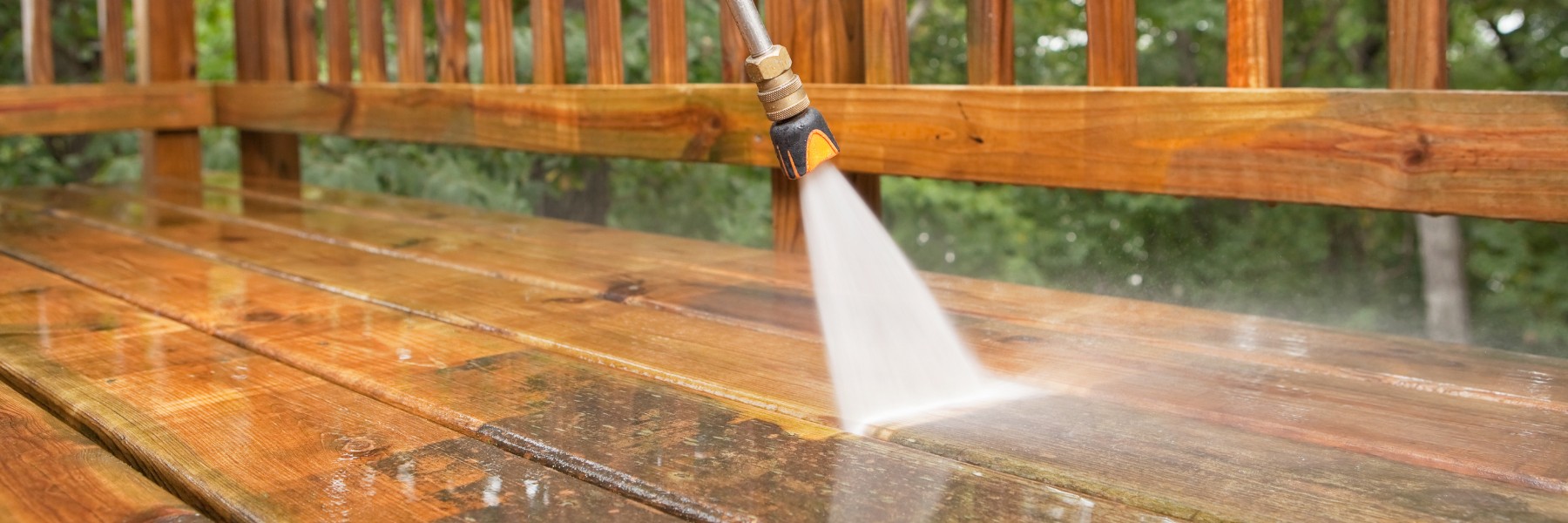Exterior cleaning services in Elkhart, IN