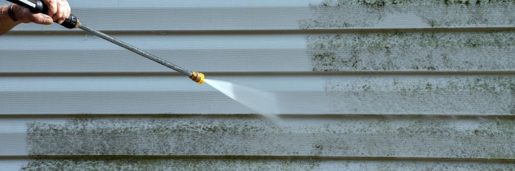 Exterior cleaning services in Elkhart, IN